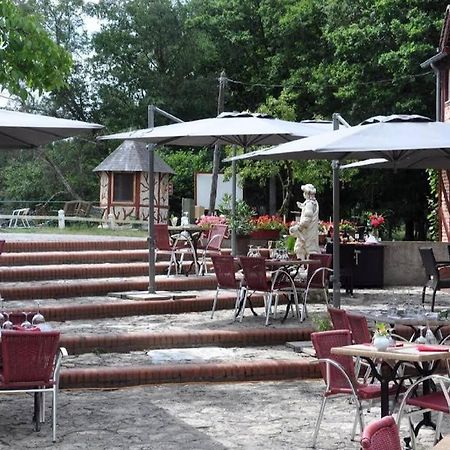 Hotel - Restaurant Le Moulin De Villiers Nouan-le-Fuzelier エクステリア 写真