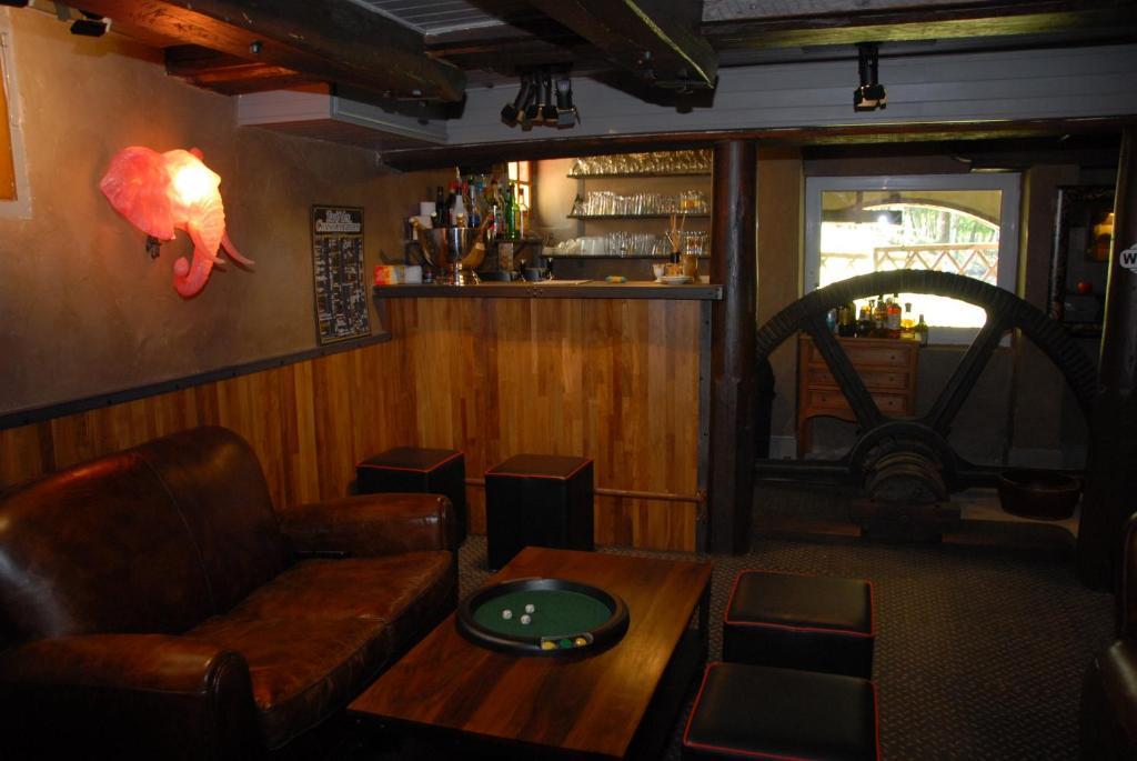 Hotel - Restaurant Le Moulin De Villiers Nouan-le-Fuzelier エクステリア 写真