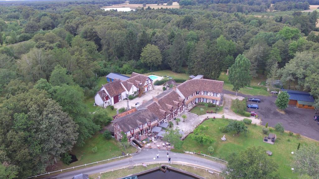 Hotel - Restaurant Le Moulin De Villiers Nouan-le-Fuzelier エクステリア 写真