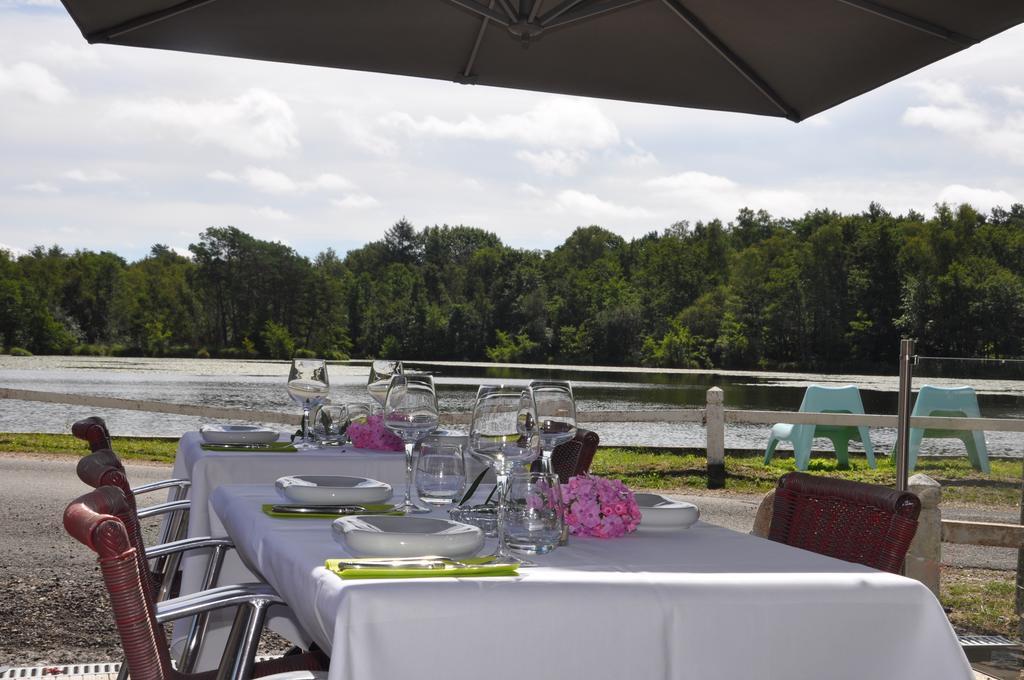 Hotel - Restaurant Le Moulin De Villiers Nouan-le-Fuzelier エクステリア 写真