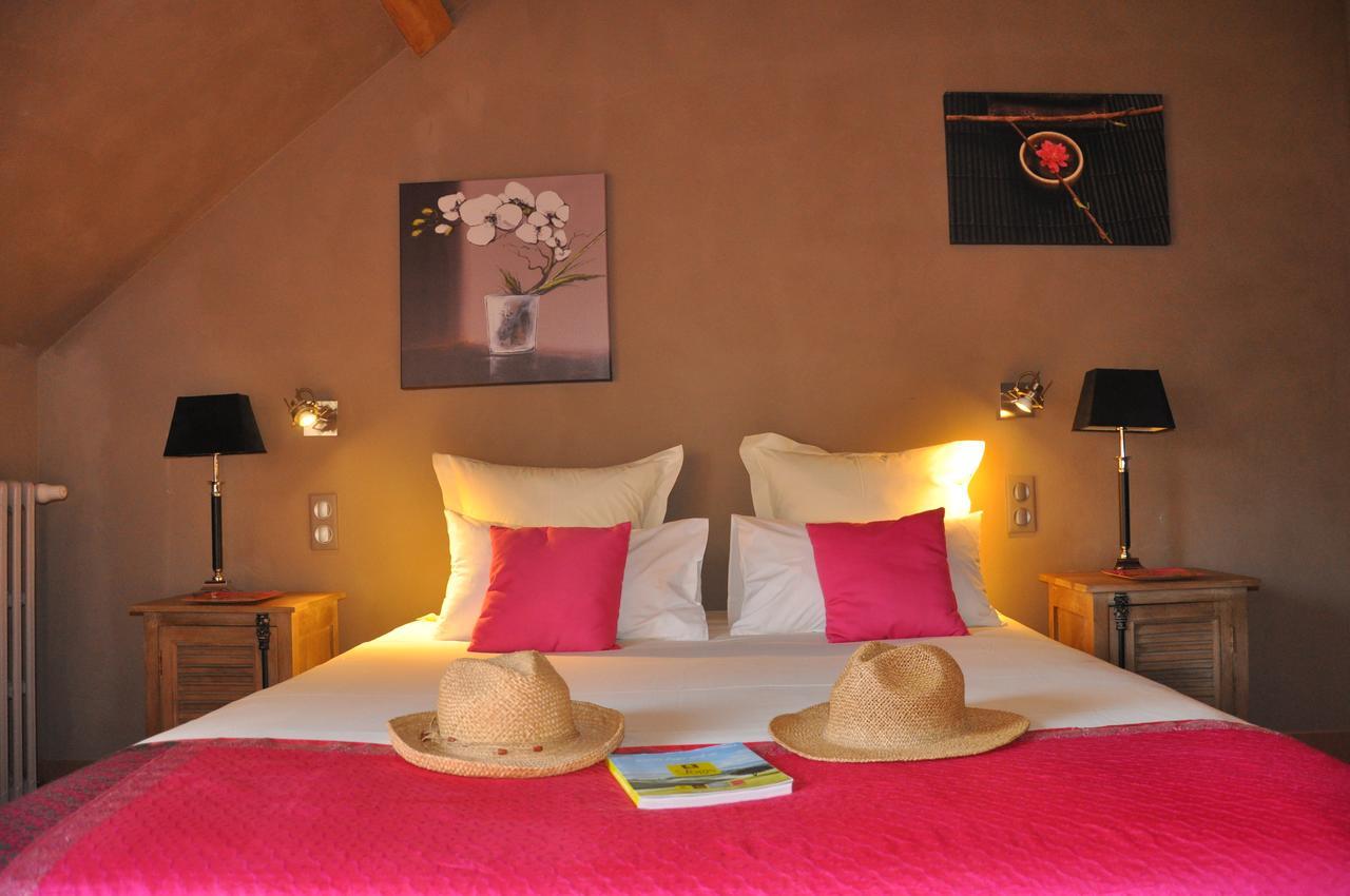 Hotel - Restaurant Le Moulin De Villiers Nouan-le-Fuzelier エクステリア 写真