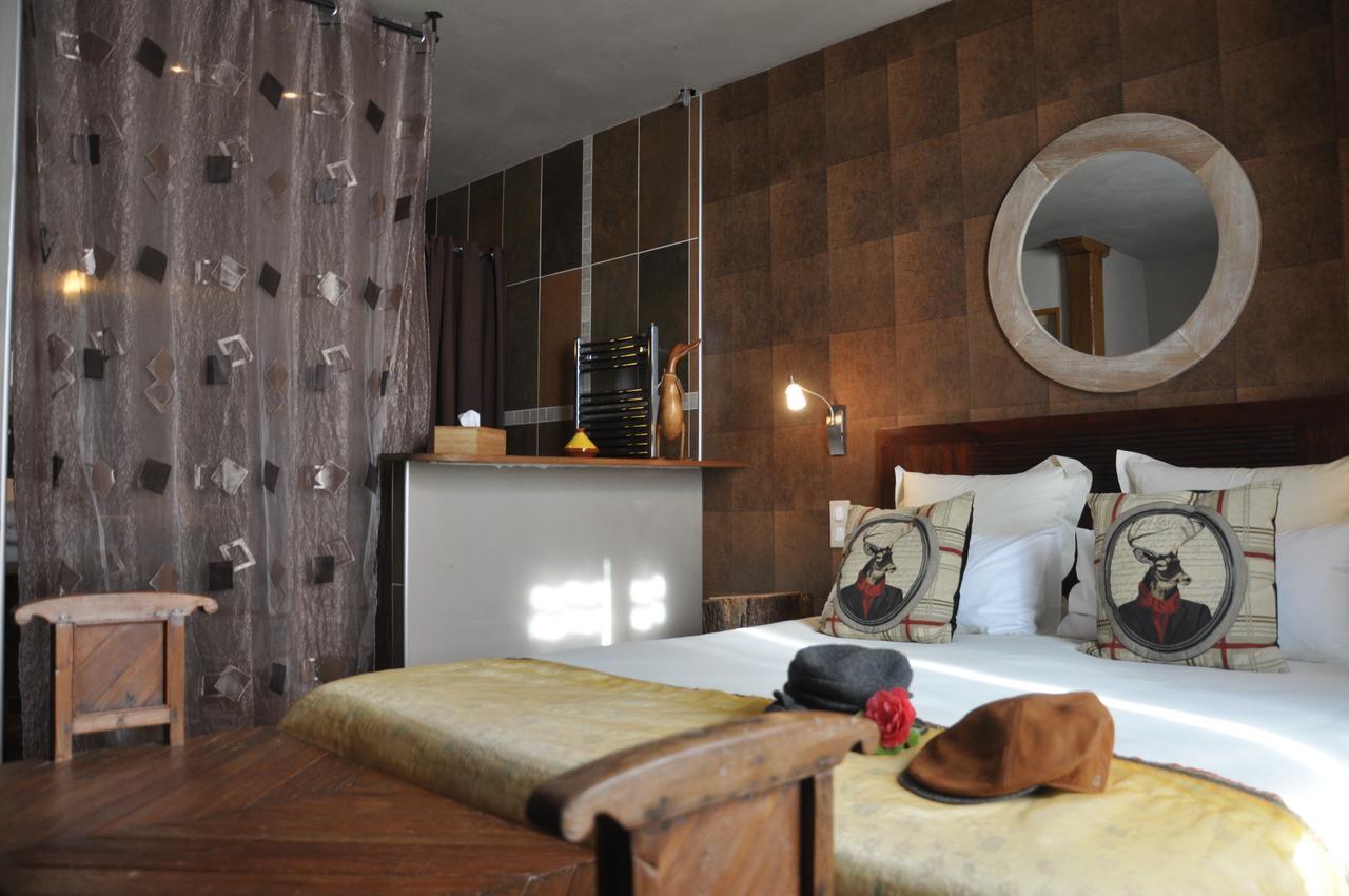 Hotel - Restaurant Le Moulin De Villiers Nouan-le-Fuzelier エクステリア 写真