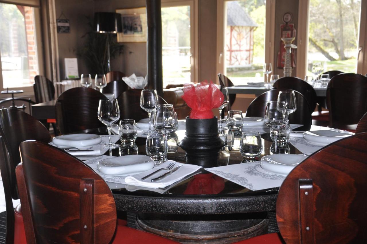 Hotel - Restaurant Le Moulin De Villiers Nouan-le-Fuzelier エクステリア 写真